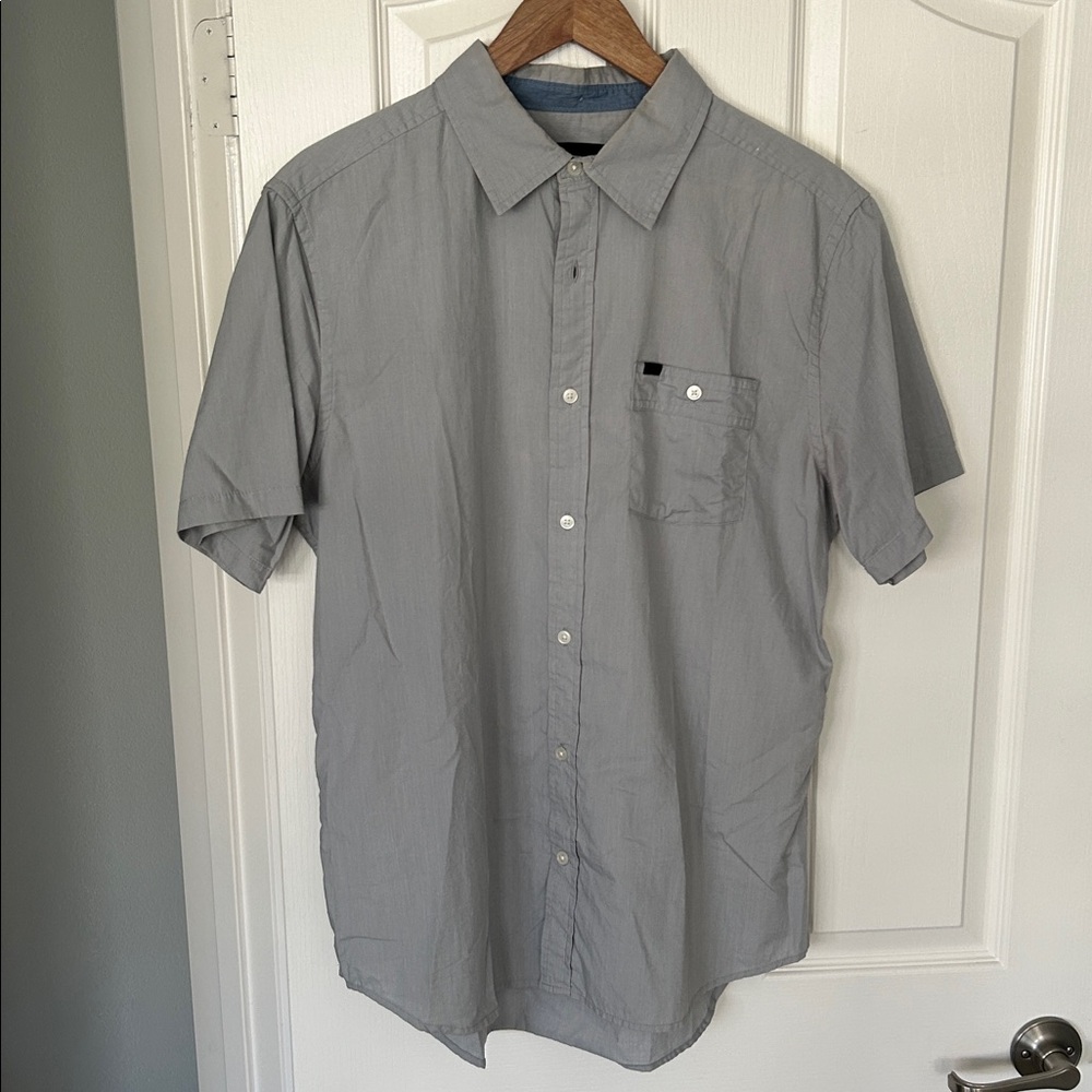 Hurley Large Gray Short Sleeve Button-Up Shirt